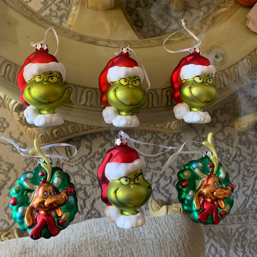 Christmas grinch a total of 6 glass hallmark ornaments